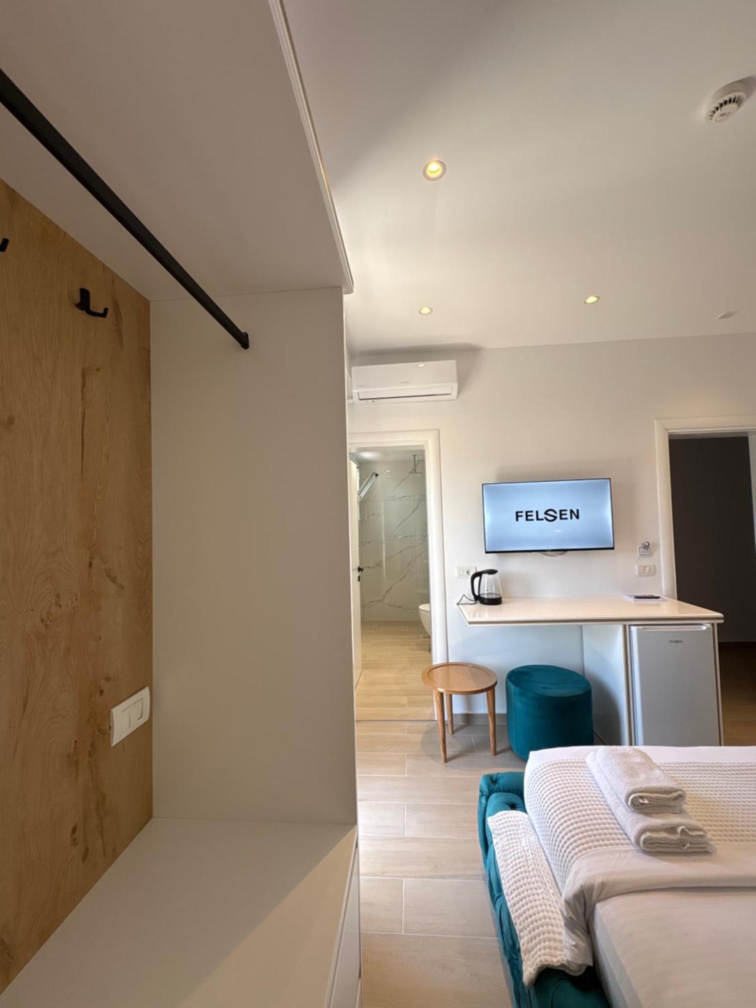 Xhonis Apartments Ksamil Bagian luar foto