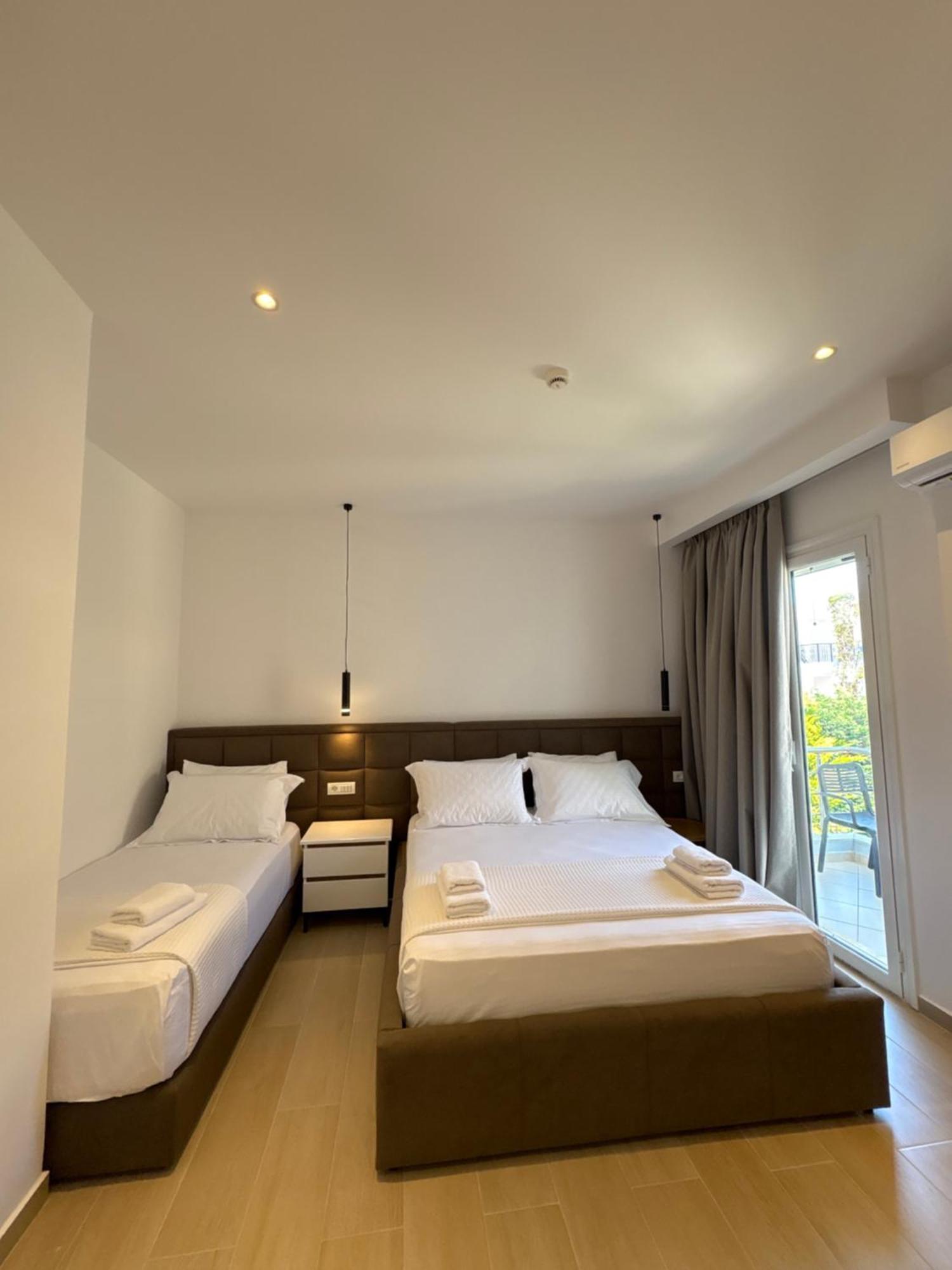 Xhonis Apartments Ksamil Bagian luar foto