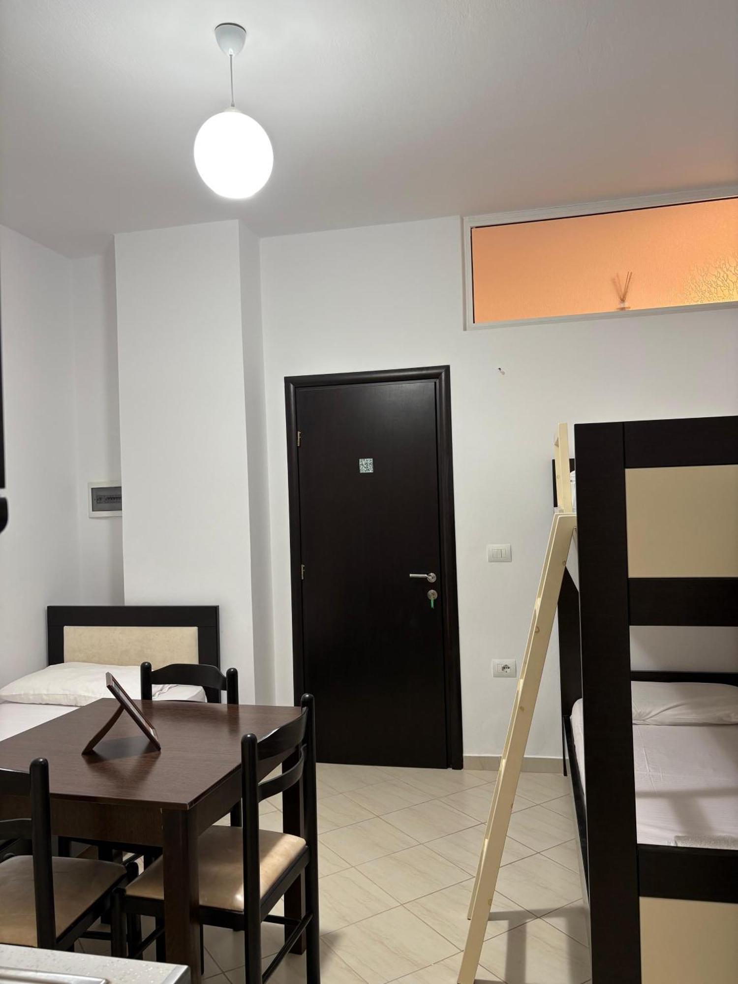 Xhonis Apartments Ksamil Bagian luar foto
